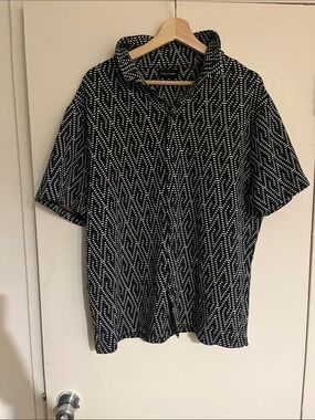 Tahari Black & White Short-Sleeve Button Down Shirt with Geometric Dot Pattern